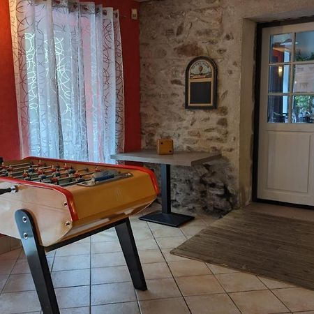 Chambres D'Hotes Les Lits Des Fees Saint-Floret Eksteriør billede